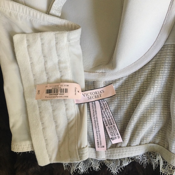 Victoria Secret Lace Bra - Picture 5 of 5